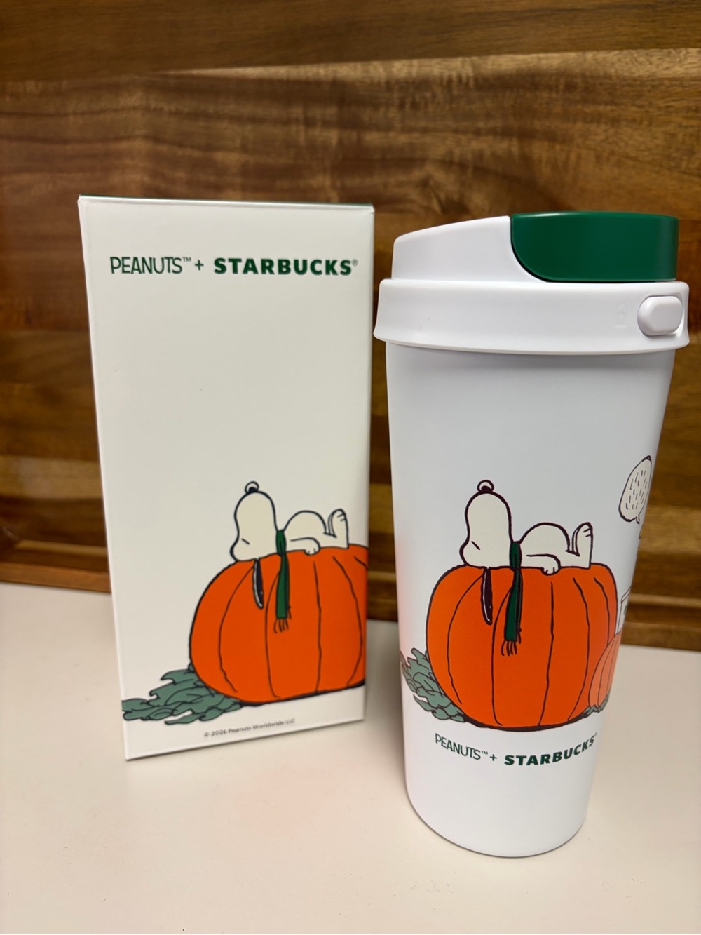 PEANUTS + Starbucks Great Pumpkin™ Tumbler - Snoopy with Box!